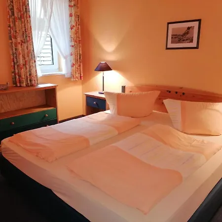 Gasthof-ferienwohnungen-kliesow's Reuse Apartment