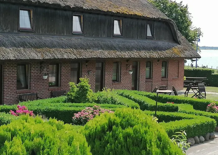 Gasthof-ferienwohnungen-kliesow's Reuse * Alt Reddevitz